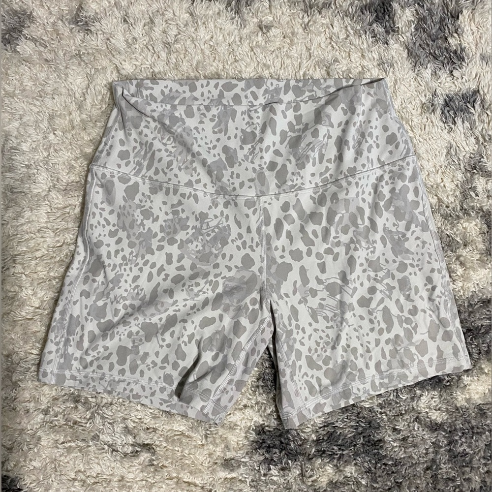 Lululemon Align 6in Shorts